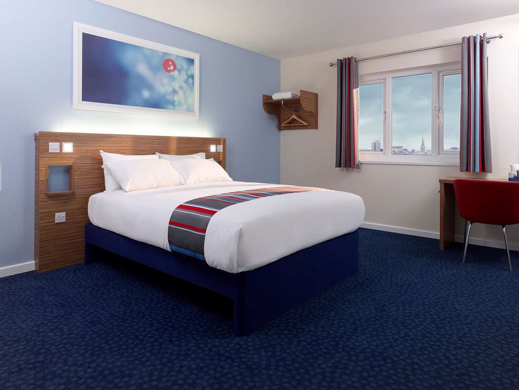Travelodge Cheltenham Zimmer foto