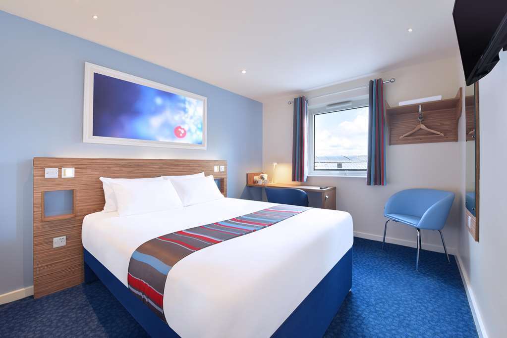 Travelodge Cheltenham Zimmer foto